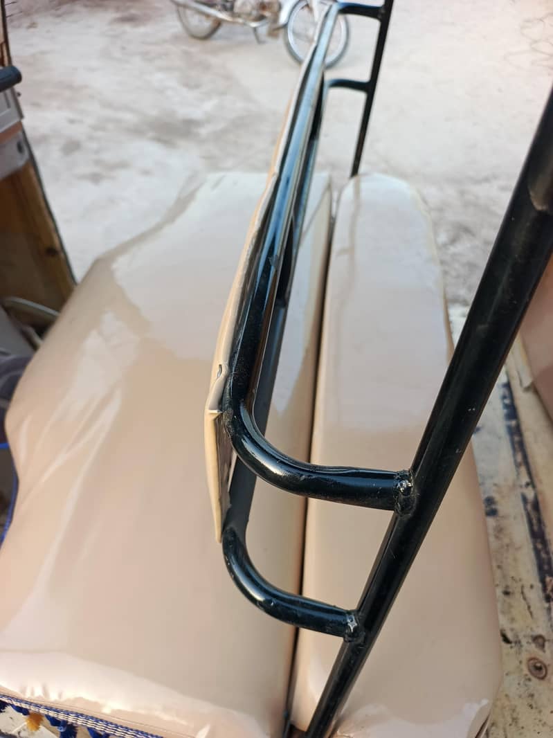 auto Rickshaw 11