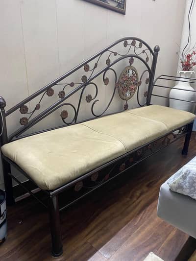 3 seater dewan