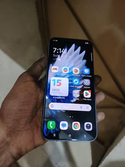 Tecno Spark 40 Pro
