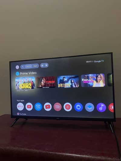 TCL 32S5400 32-Inch Smart TV with Remote
