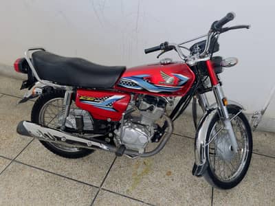 Honda CG 125 Red (2024 model] Excellent Condition
