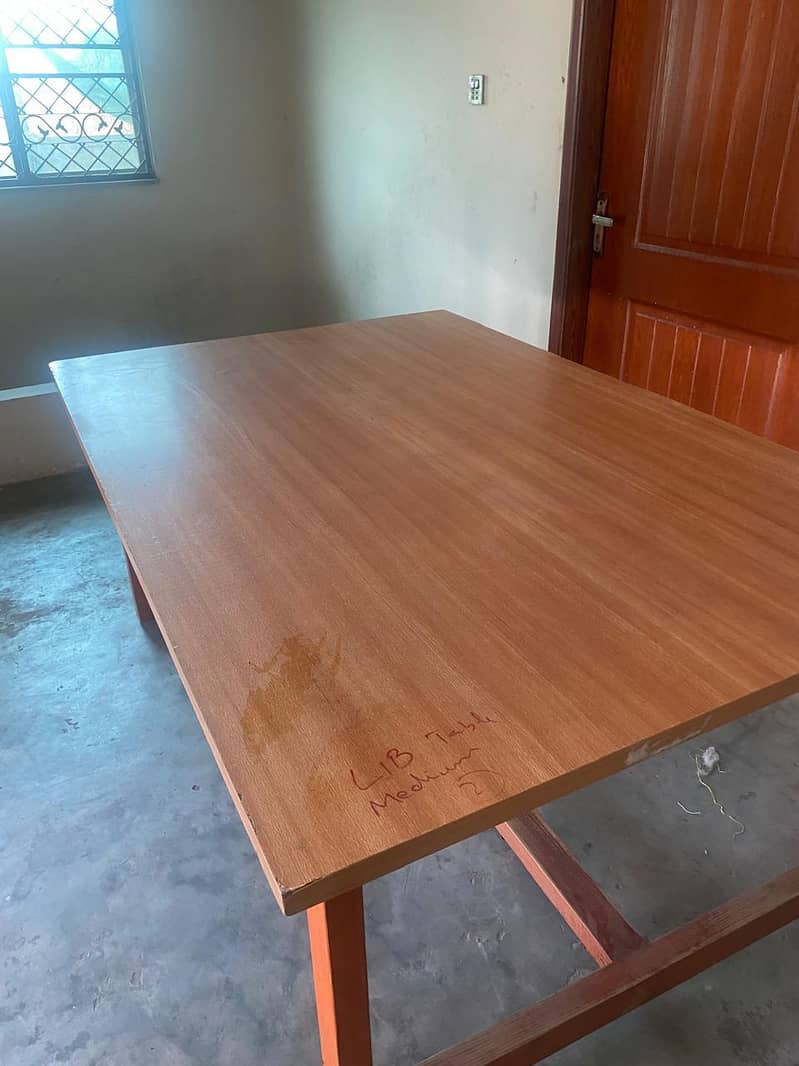 Table size 6*4 1