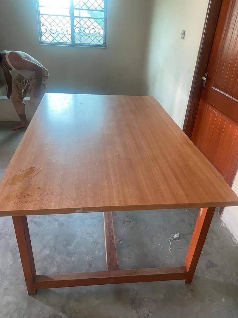 Table size 6*4 2