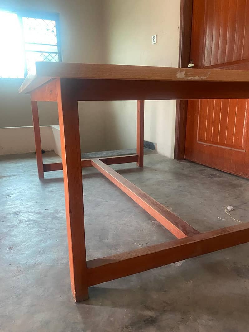 Table size 6*4 5