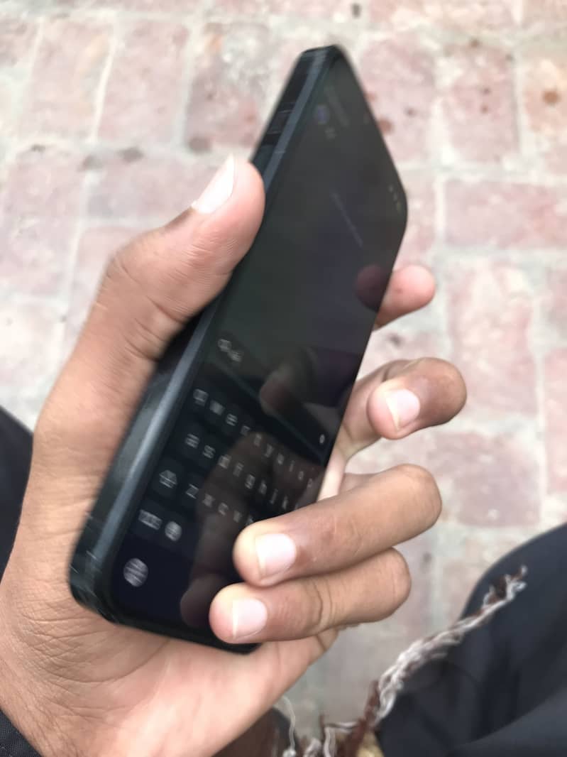 Apple iPhone 14 5