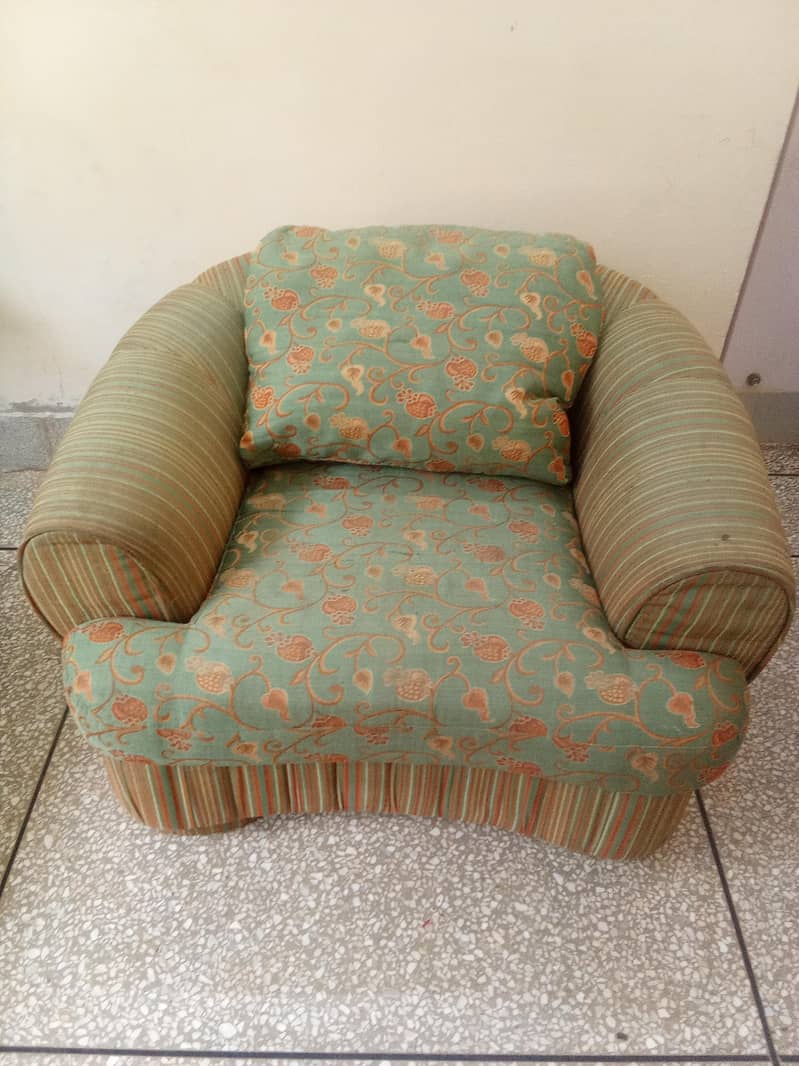 7 seater sofa set. 1