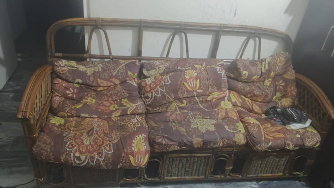 Sofas and mini cuoboard 5