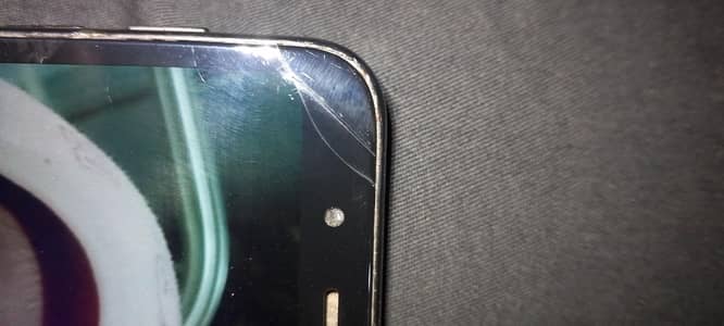 Samsung j6 3 GB . . 32 GB Rom finger print ok ha Koi Masala nai ha