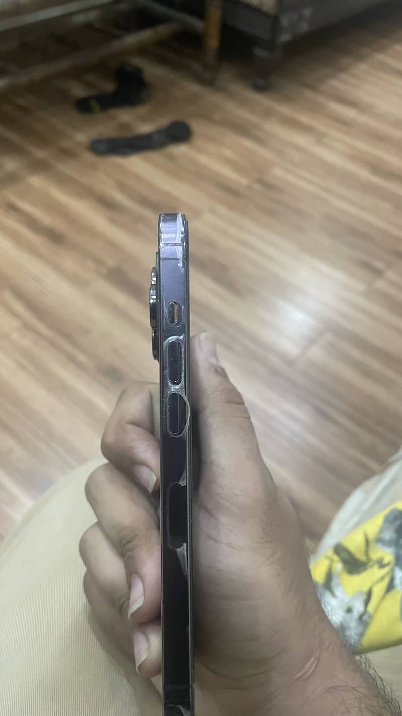 iphone 14 pro 2