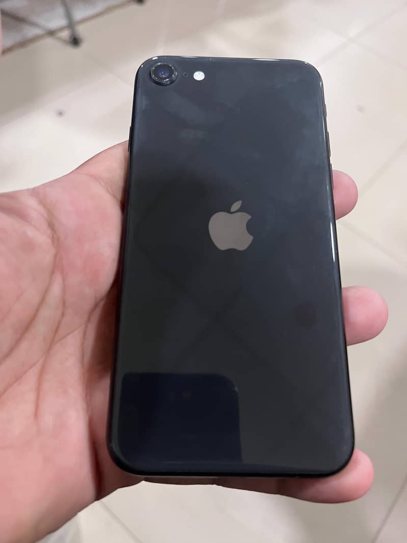Apple iPhone SE 0