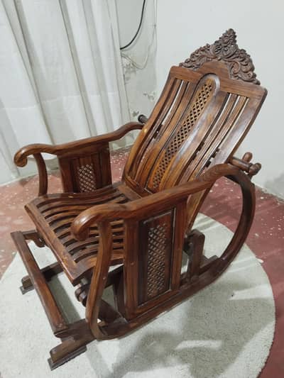Rocking Chair Wooden 10/10