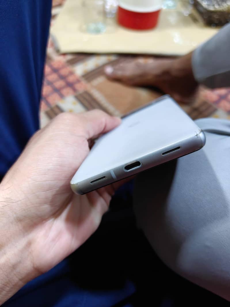 Google Pixel 7a 1