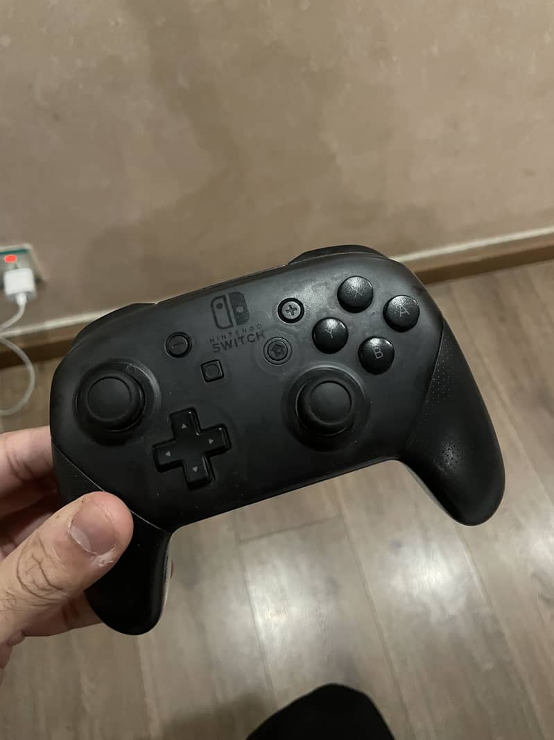 Nintendo switch pro controller 0
