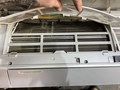 Ac. 2 ton. Gree inverter