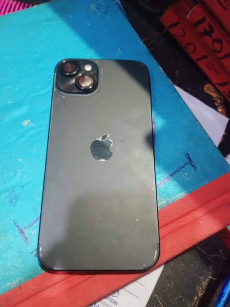 Apple iPhone 15 plus 4