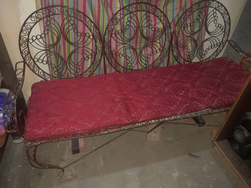 Iron Sofa 0