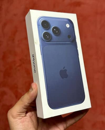 i Phone 17 Pro Non Pta Factory Unlock box pack 