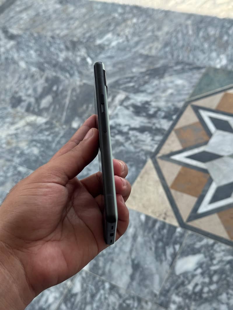 Google Pixel 6a 1