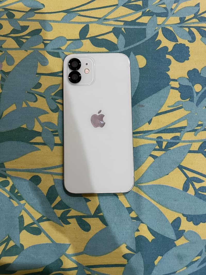 Apple iPhone 12 1