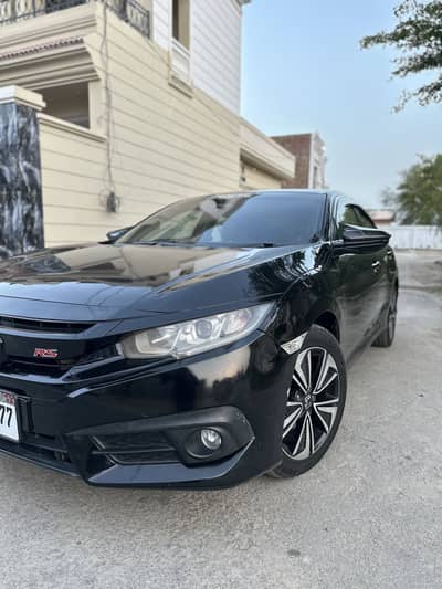 Honda Civic Oriel 1.8 (2018)
