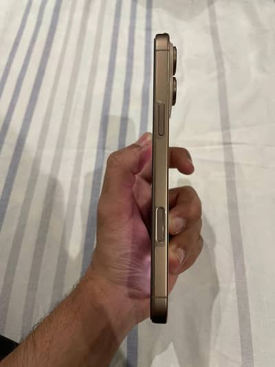 Apple iPhone 16 Pro Max