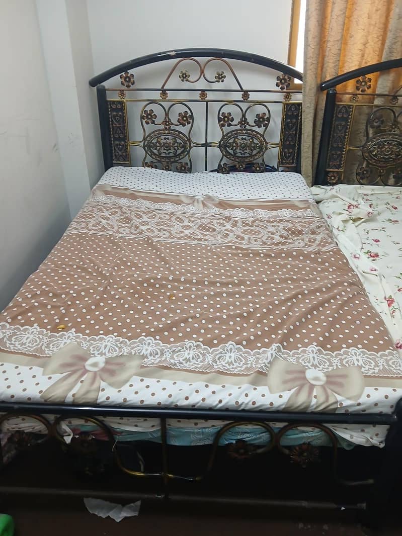 Single bed 2