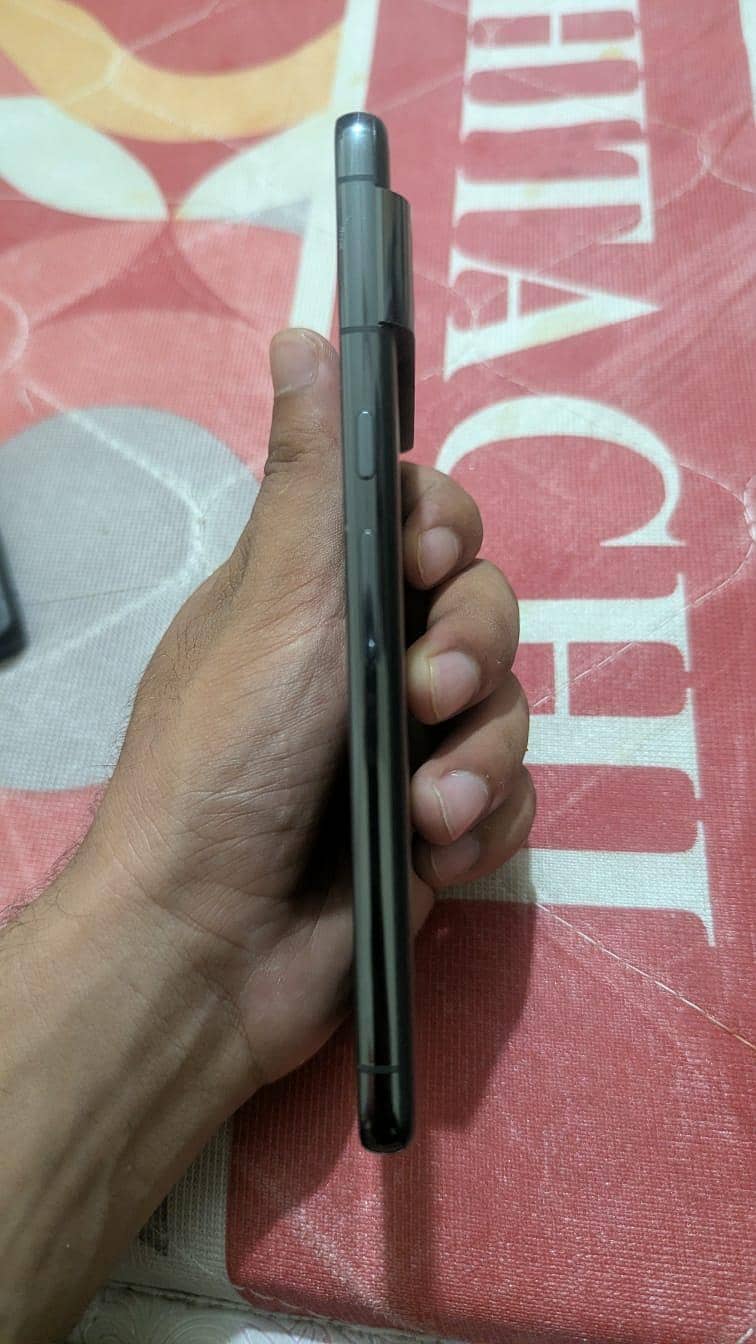 Google Pixel 8 Pro 2