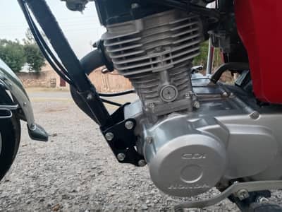Honda CG 125 Red Color - Total Genuine,10/10, Low Mileage,