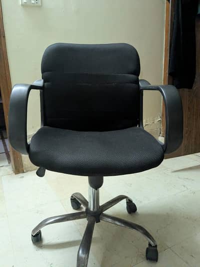 Revolving chair