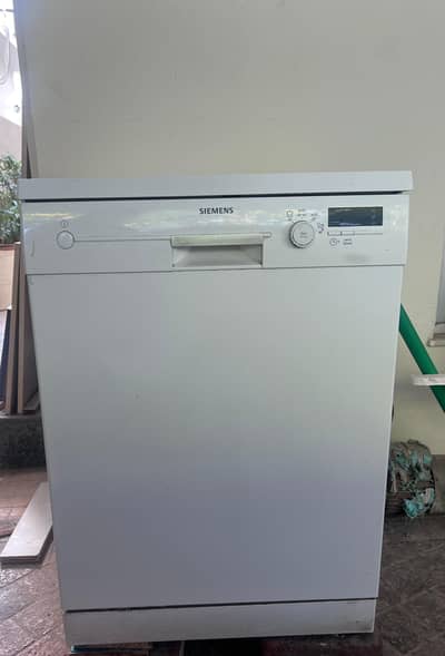 Siemens dishwasher SN24D201EU - made in turkey - excellent condition