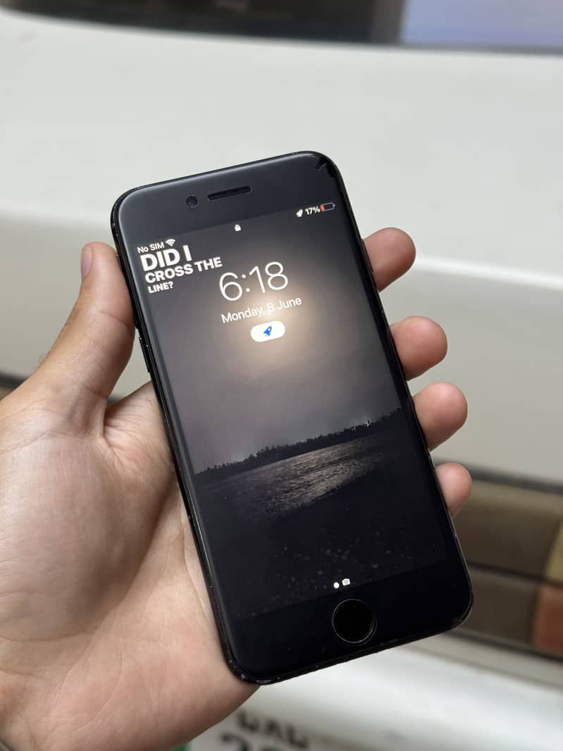 Apple iPhone 7 1