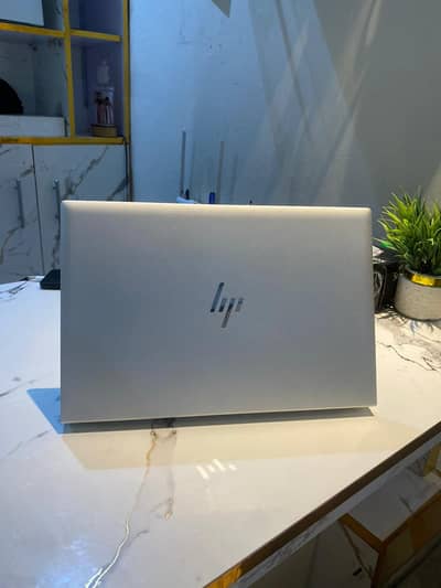 HP EliteBook 830 G8 Core i5 11th Gen | 8GB RAM 256GB SSD | Fingerprin