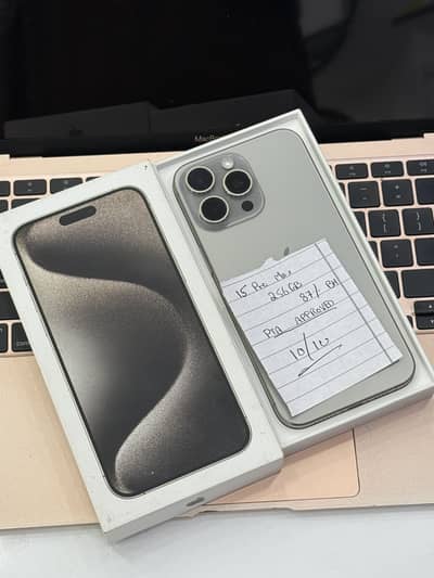 iPhone 15 Pro Max (256GB)