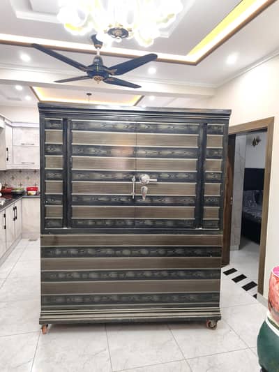 Heavy Duty Steel Peta Almari | 2 Separable Sections | Double Door