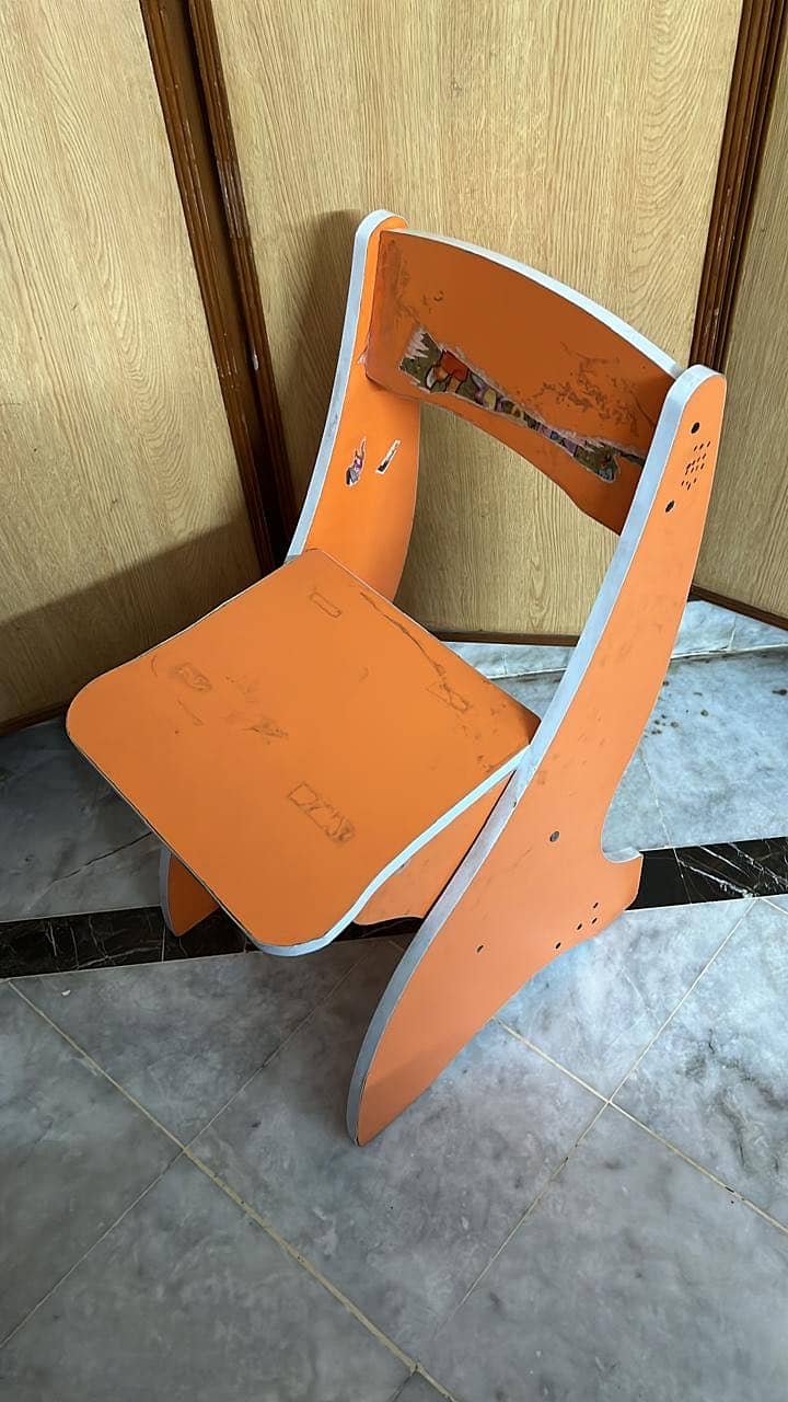 Kids Study Table 4