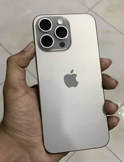 Apple iPhone 15 Pro Max