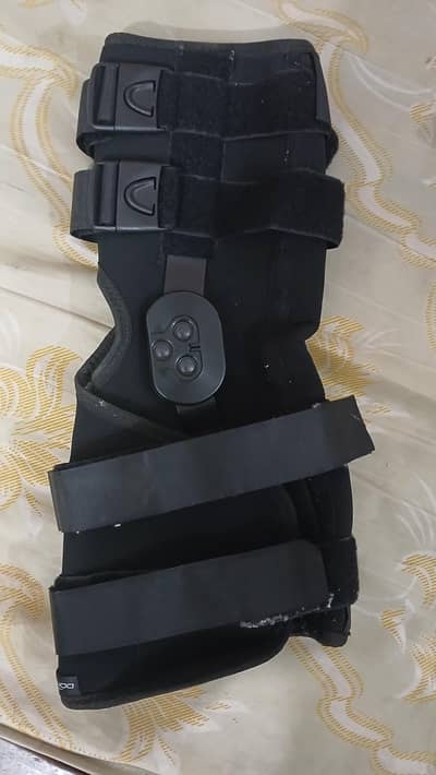 Knee Brace