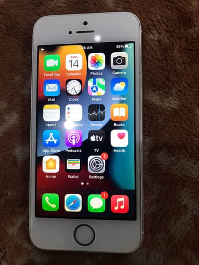 Apple iPhone SE