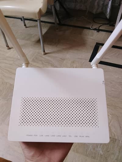 Huawei HG8546M Fiber ONT/Router - Excellent Condition