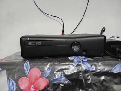 XBox 360 slim modal for cell with accessories