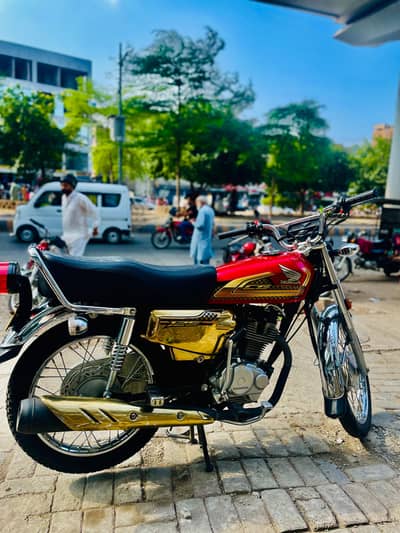 Honda CG 125 2025