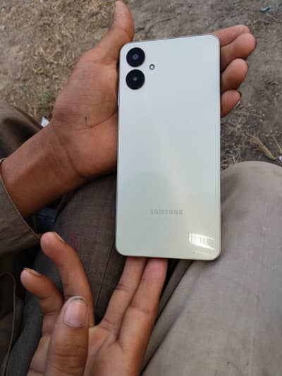 Samsung Mobile A06
