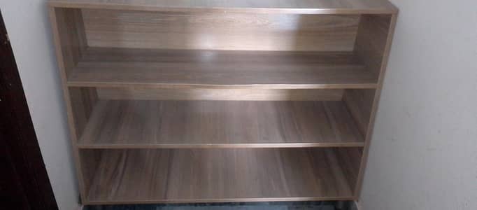 wooden shoe rack 3-shelves 10/10 excellence condition with good space