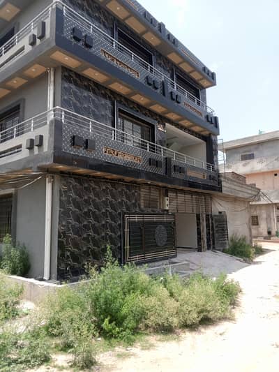 Double story 8 Marla House Rent 70000 Electricity only water tank Tahir Khan 03115850472