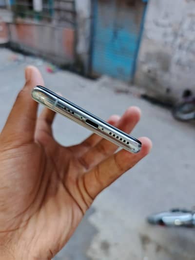 Apple iPhone Xs