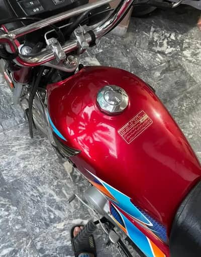 Honda CD 70 2025 total Genuine 4000km Driven