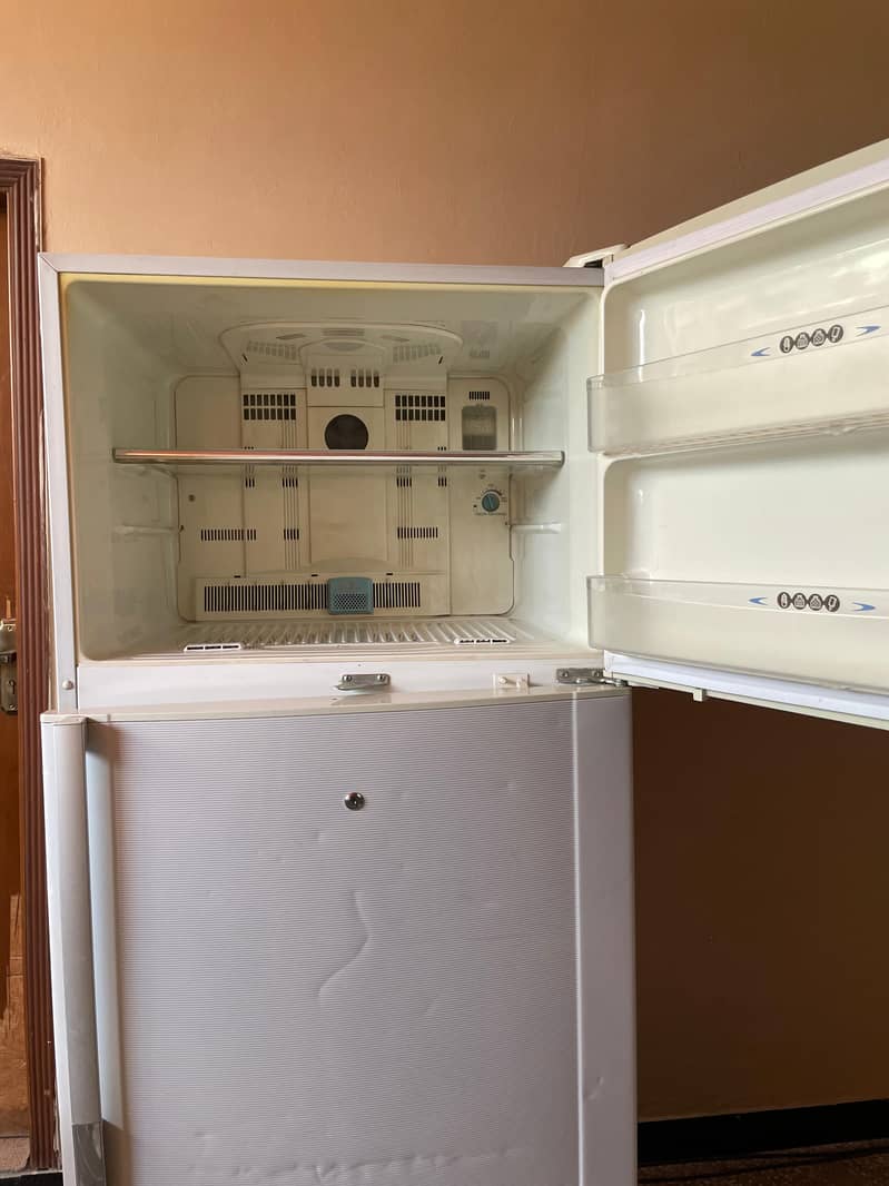 refrigerator 3