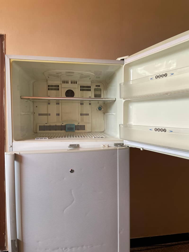 refrigerator 4