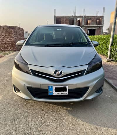 Toyota vitz 13/16