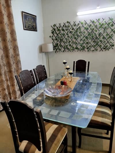 Dining table with 6 chairs
